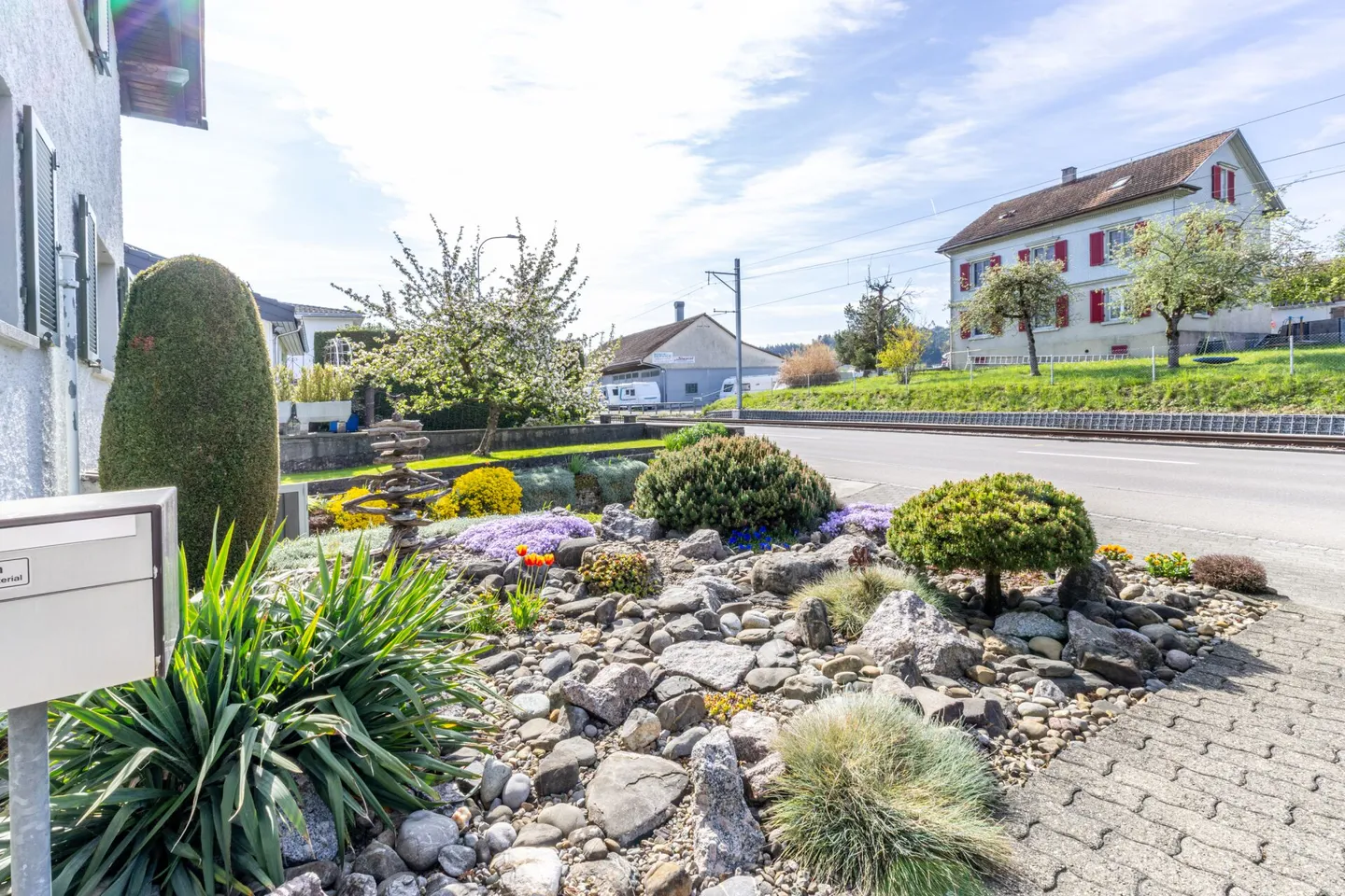 Maison individuelle de 3,5 pièces avec garage, véranda et vue imprenable sur la verdure - Photo 11 sur 31