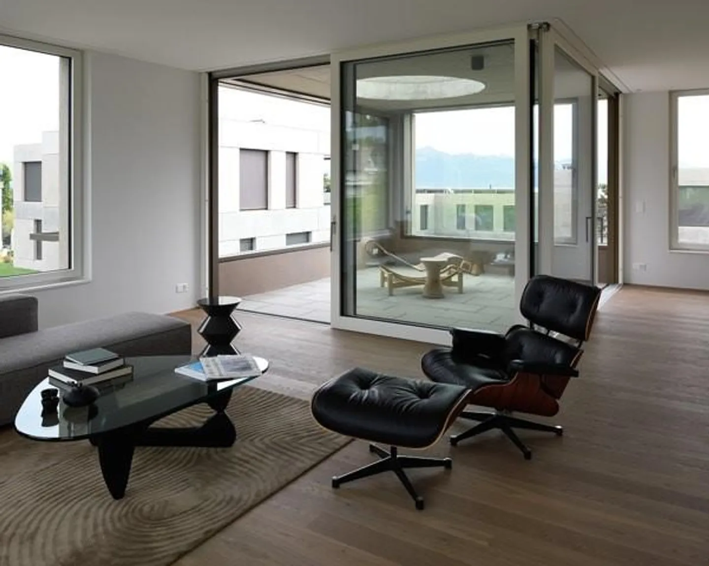 Maison en terrasse à louer - Photo 2 sur 7