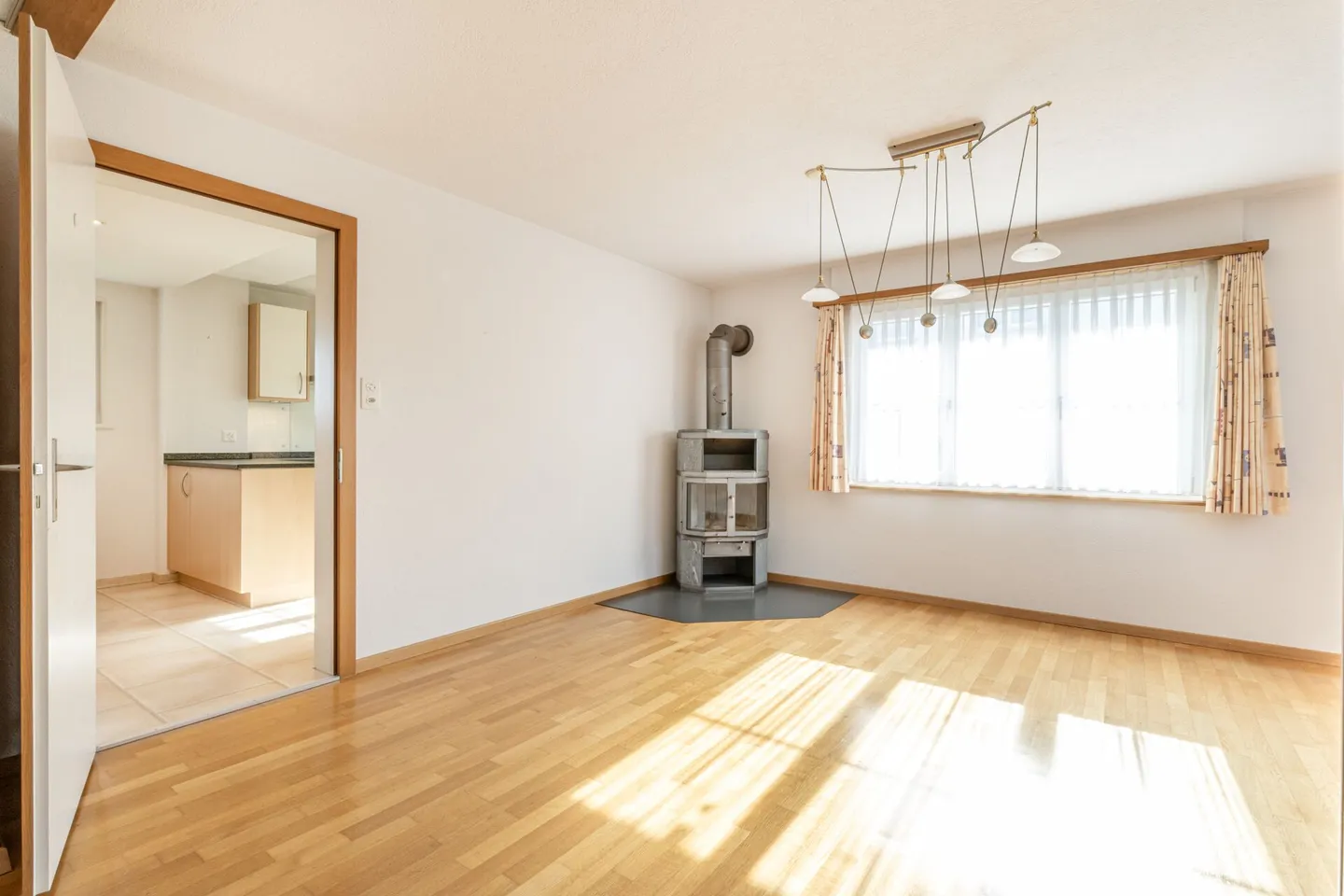 Maison individuelle de 3,5 pièces avec garage, véranda et vue imprenable sur la verdure - Photo 15 sur 31