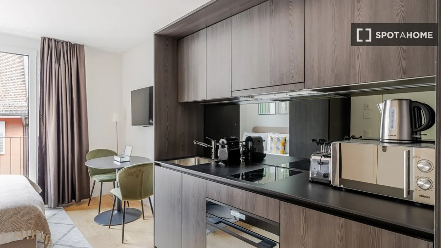 Charmant Studio Appartement - Photo 5 sur 8