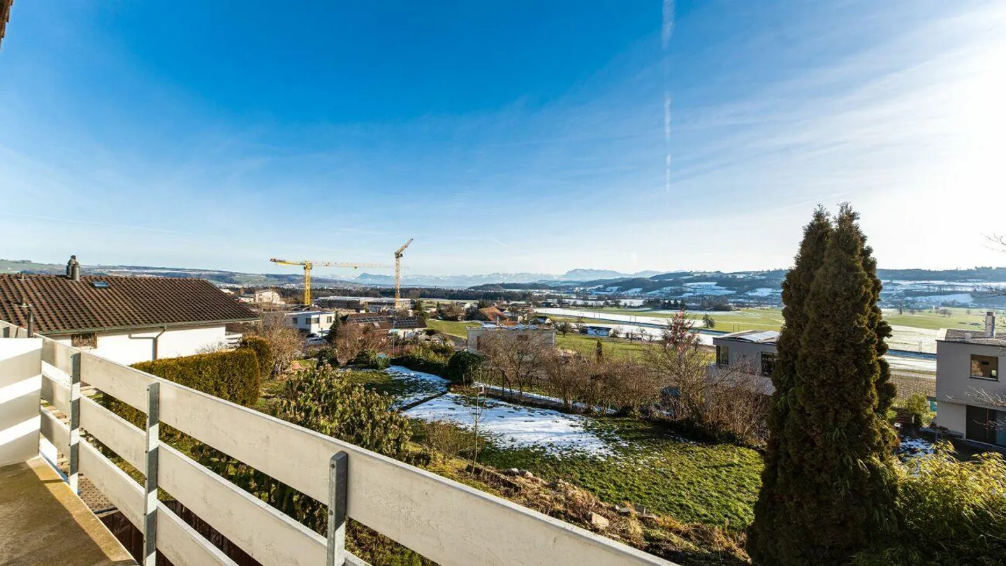 Casa angolare a schiera di 4,5 stanze in una posizione molto attraente e tranquilla - Foto 10 di 12