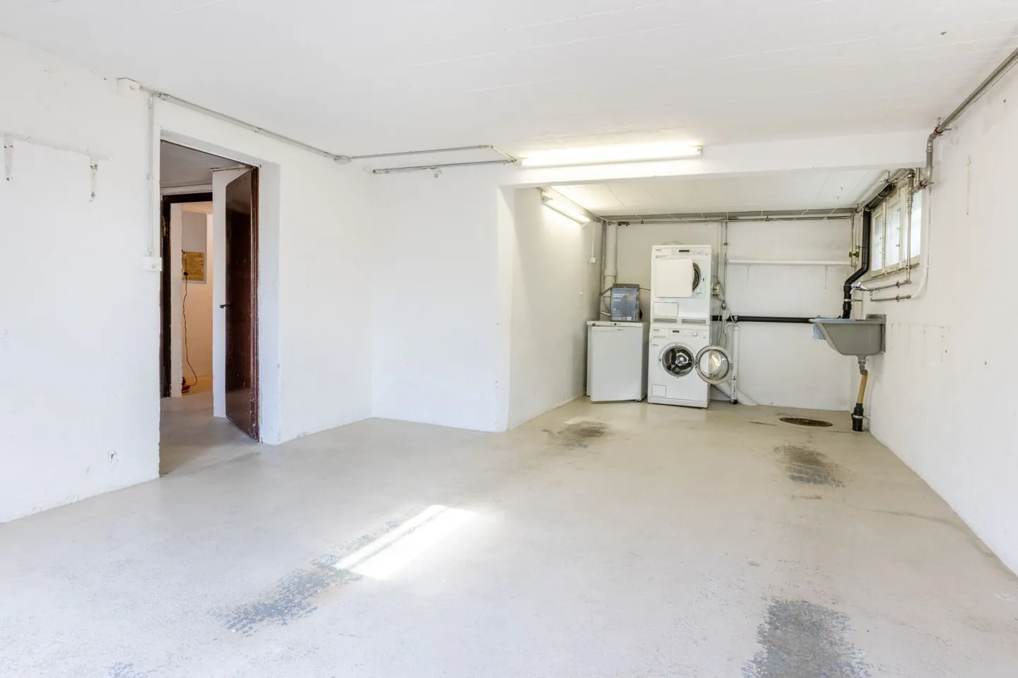 Maison individuelle de 3,5 pièces avec garage, véranda et vue imprenable sur la verdure - Photo 27 sur 31