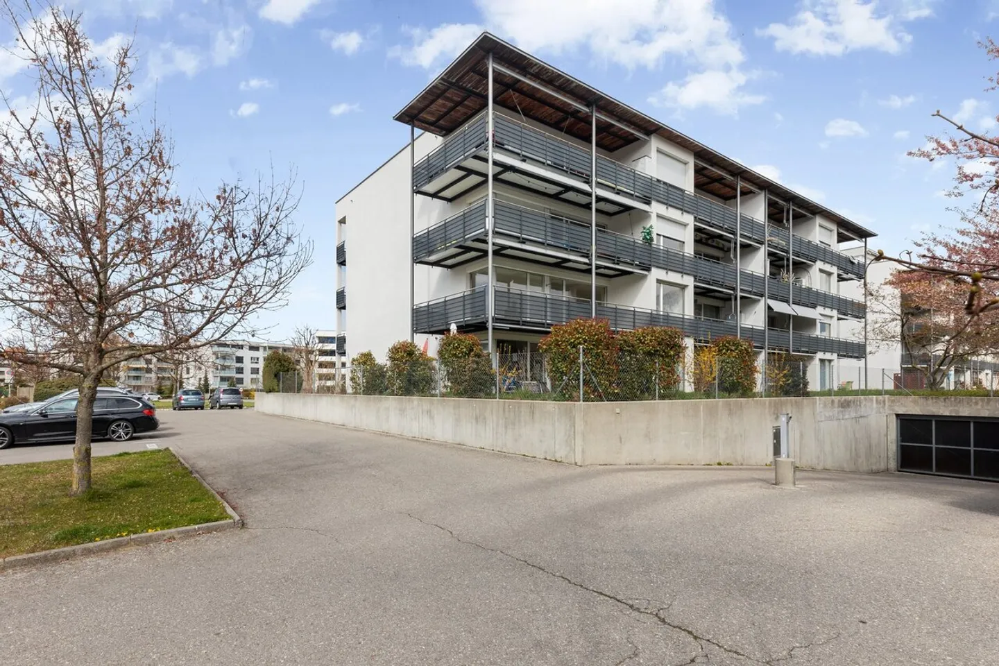 Lagerdepot in der Nähe des Stadtzentrums von Bulle - Foto 1 von 1