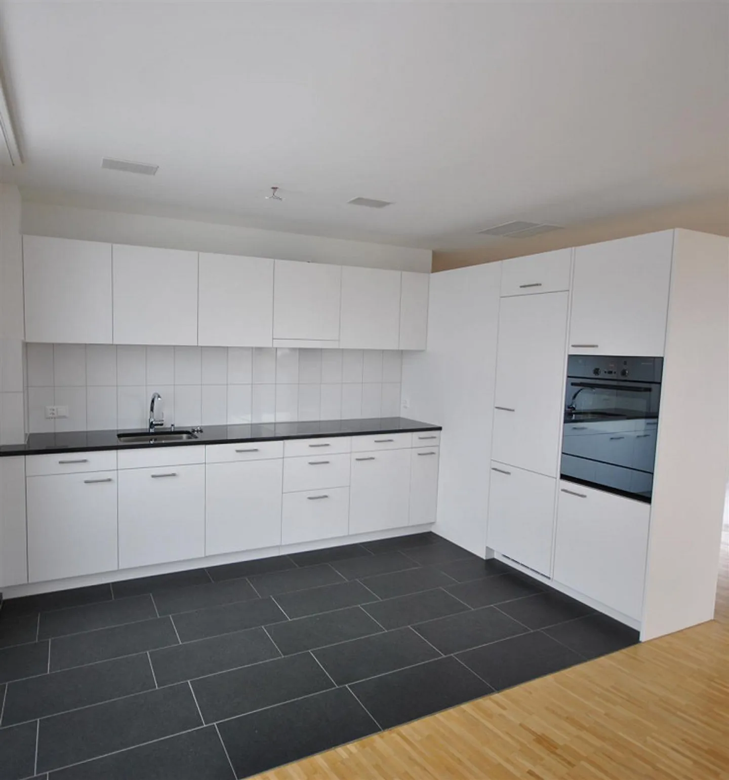 Die perfekte Single-Wohnung mit Sitzplatz! - Foto 5 von 10