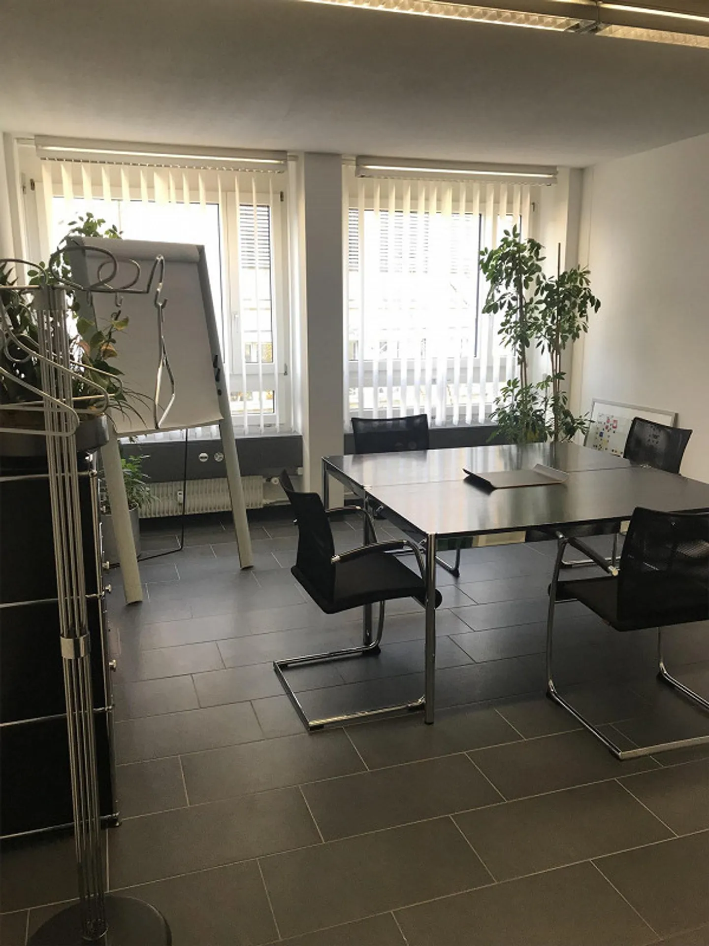 Spazi per uffici attraenti in affitto al confine del centro storico - Foto 8 di 11