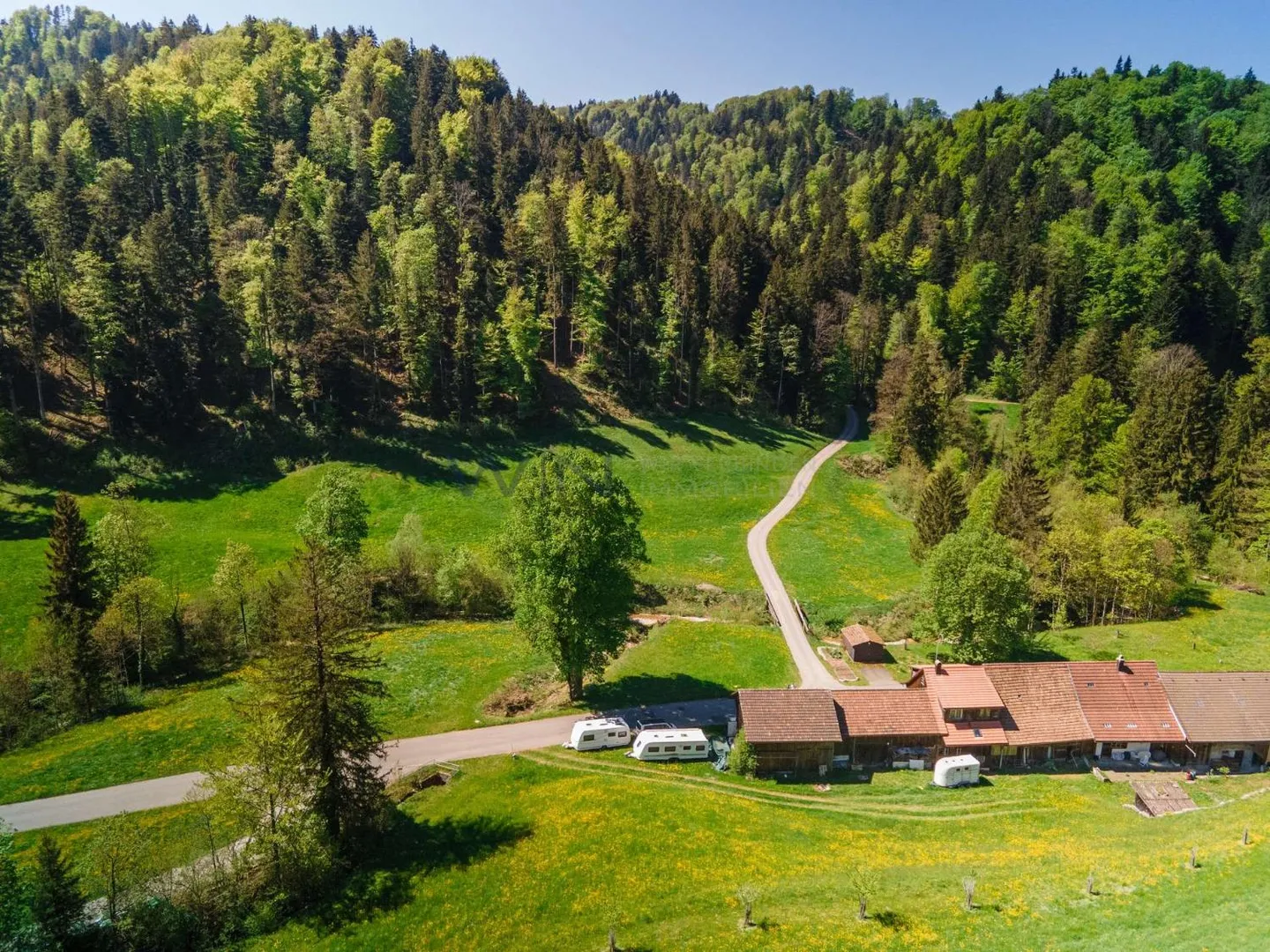 Charmantes Schweizer Chalet - Foto 1 von 13