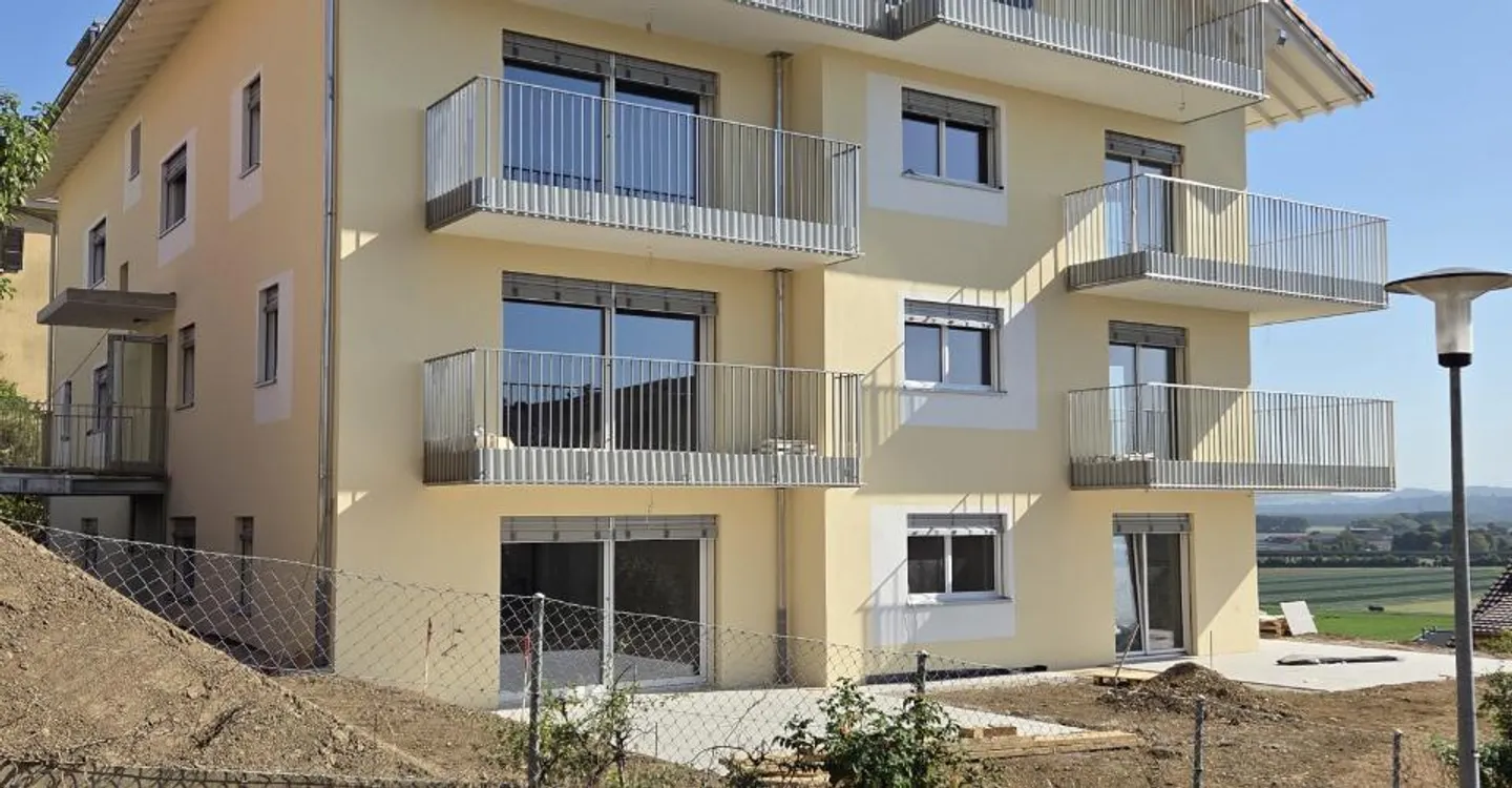 Bellissimo appartamento di 2 stanze con terrazza o balcone in vendita a Orbe - Foto 1 di 9