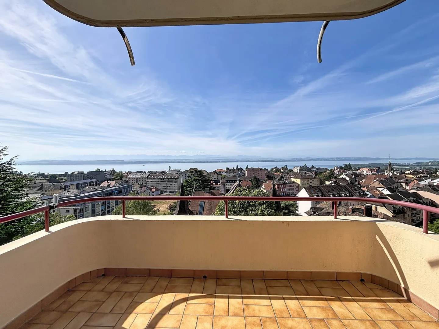 Investment Property with Lake View - Photo 4 of 9