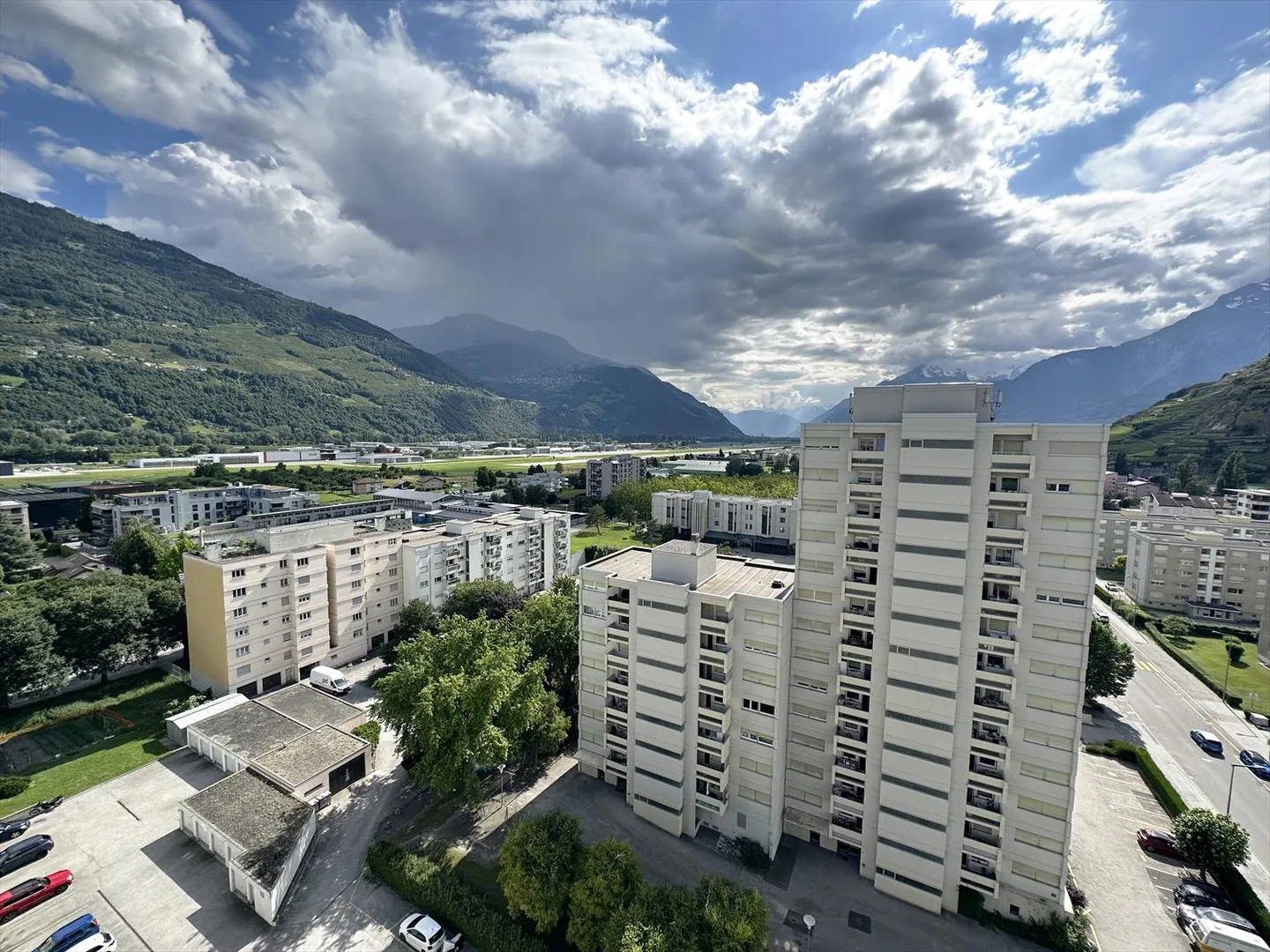 Sitten Ovest, appartamento 4.5 locali con vista panoramica al 13° piano - Foto 6 di 19