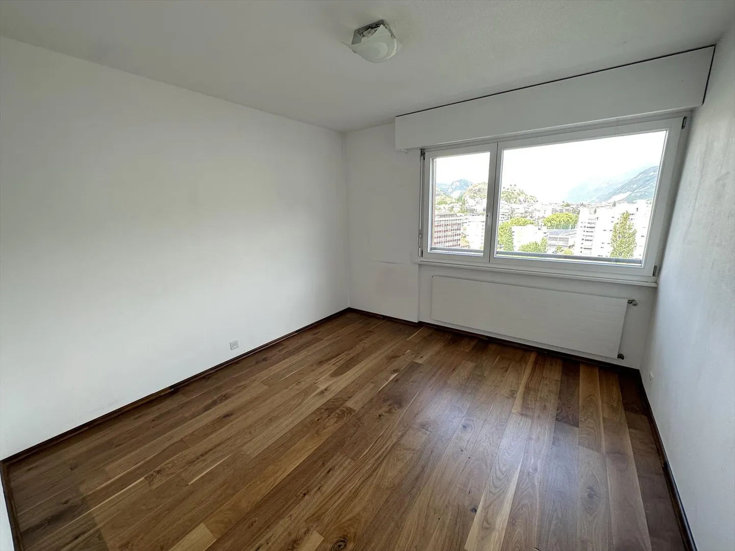 Sitten Ovest, appartamento 4.5 locali con vista panoramica al 13° piano - Foto 13 di 19