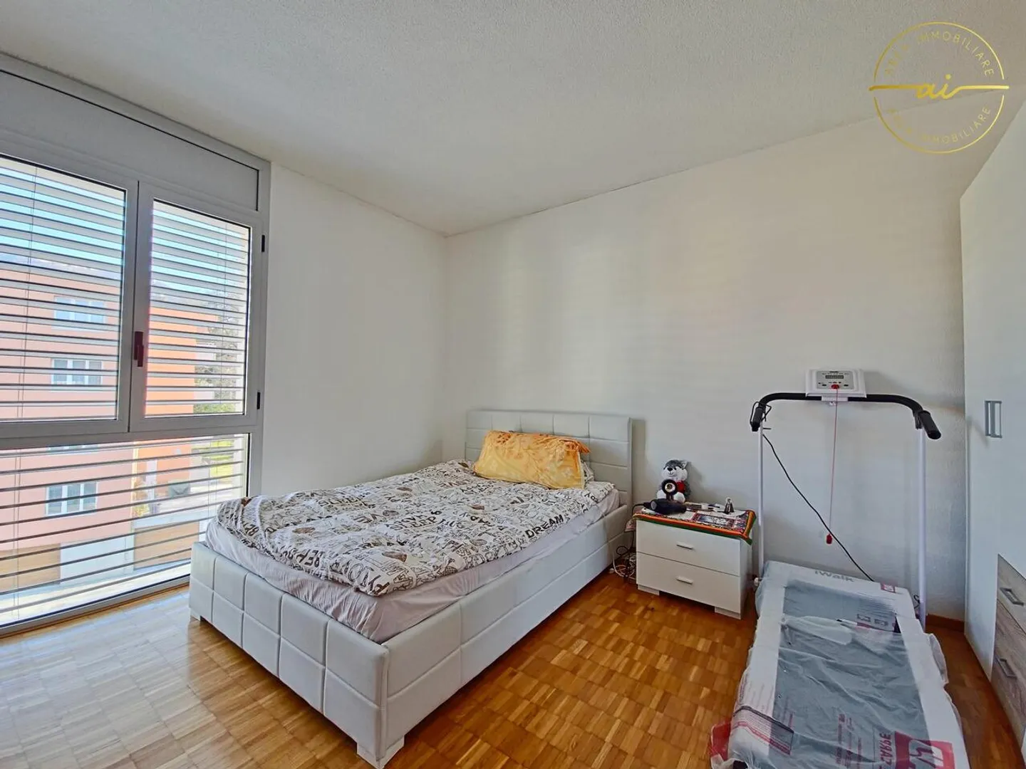 APPARTEMENT 4.5 PIÈCES AVEC TERRASSE ET VUE SUR LE LAC À MASSAGNO - Photo 9 sur 13