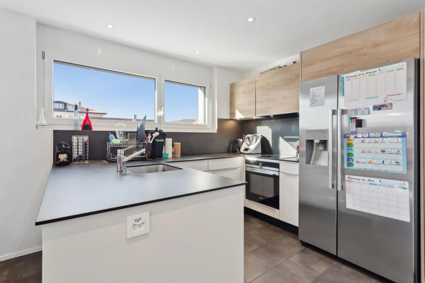 Magnifique appartement de 5,5 pièces au rez-de-chaussée - Photo 3 sur 7