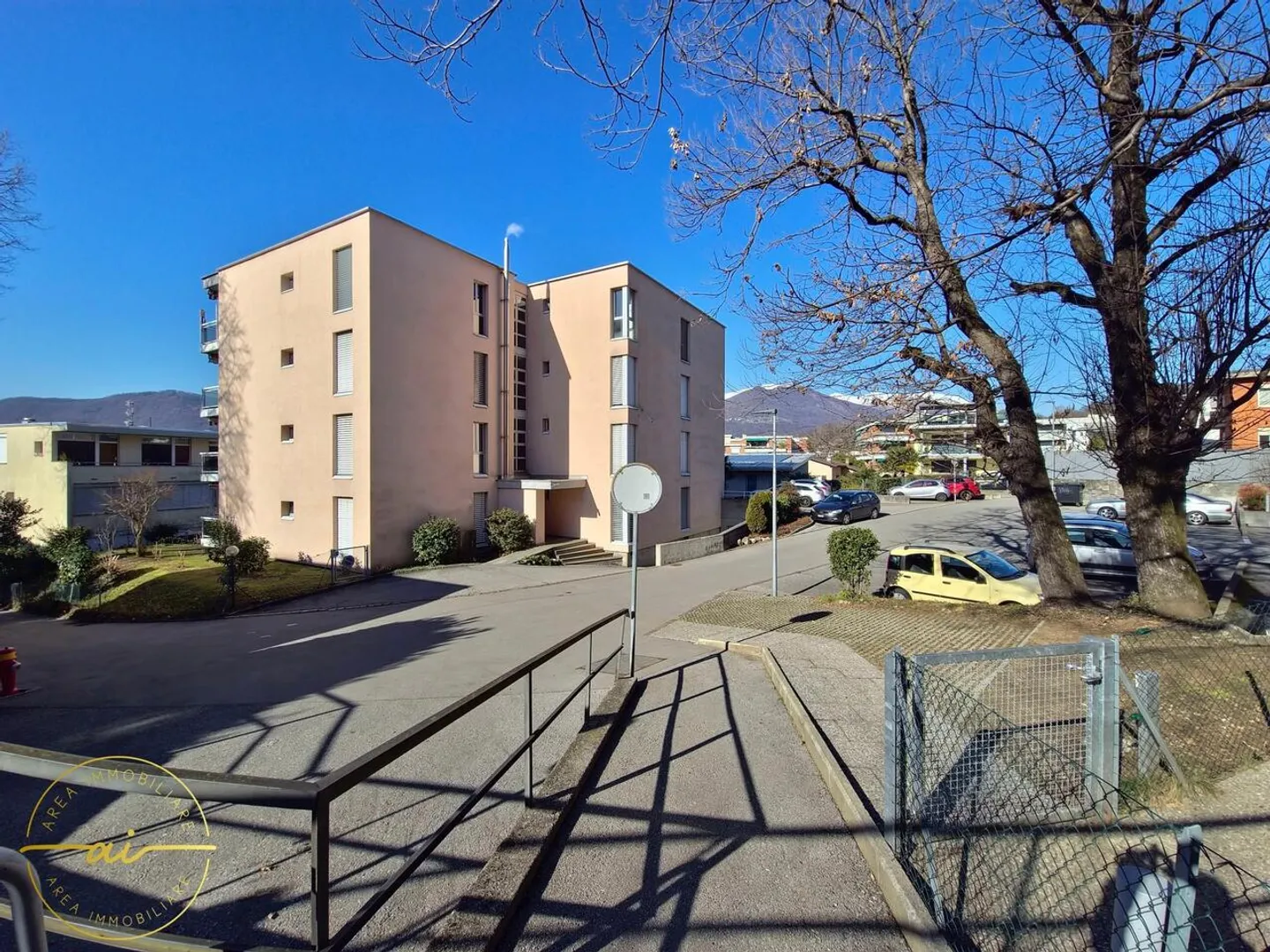 APPARTEMENT 4.5 PIÈCES AVEC TERRASSE ET VUE SUR LE LAC À MASSAGNO - Photo 13 sur 13