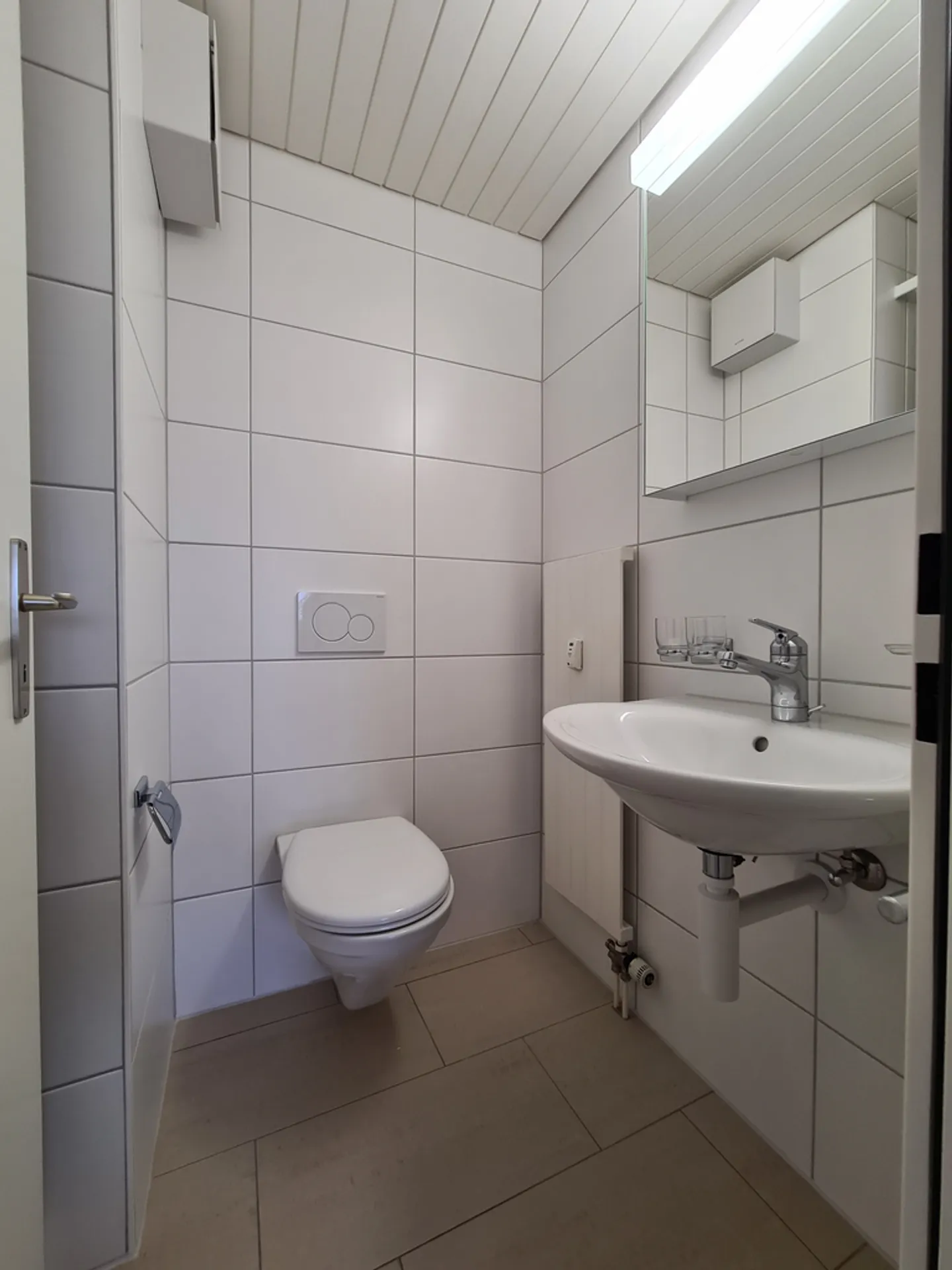 Bright 4.5-room apartment in a quiet location in Bottmingen - Photo 4 of 6