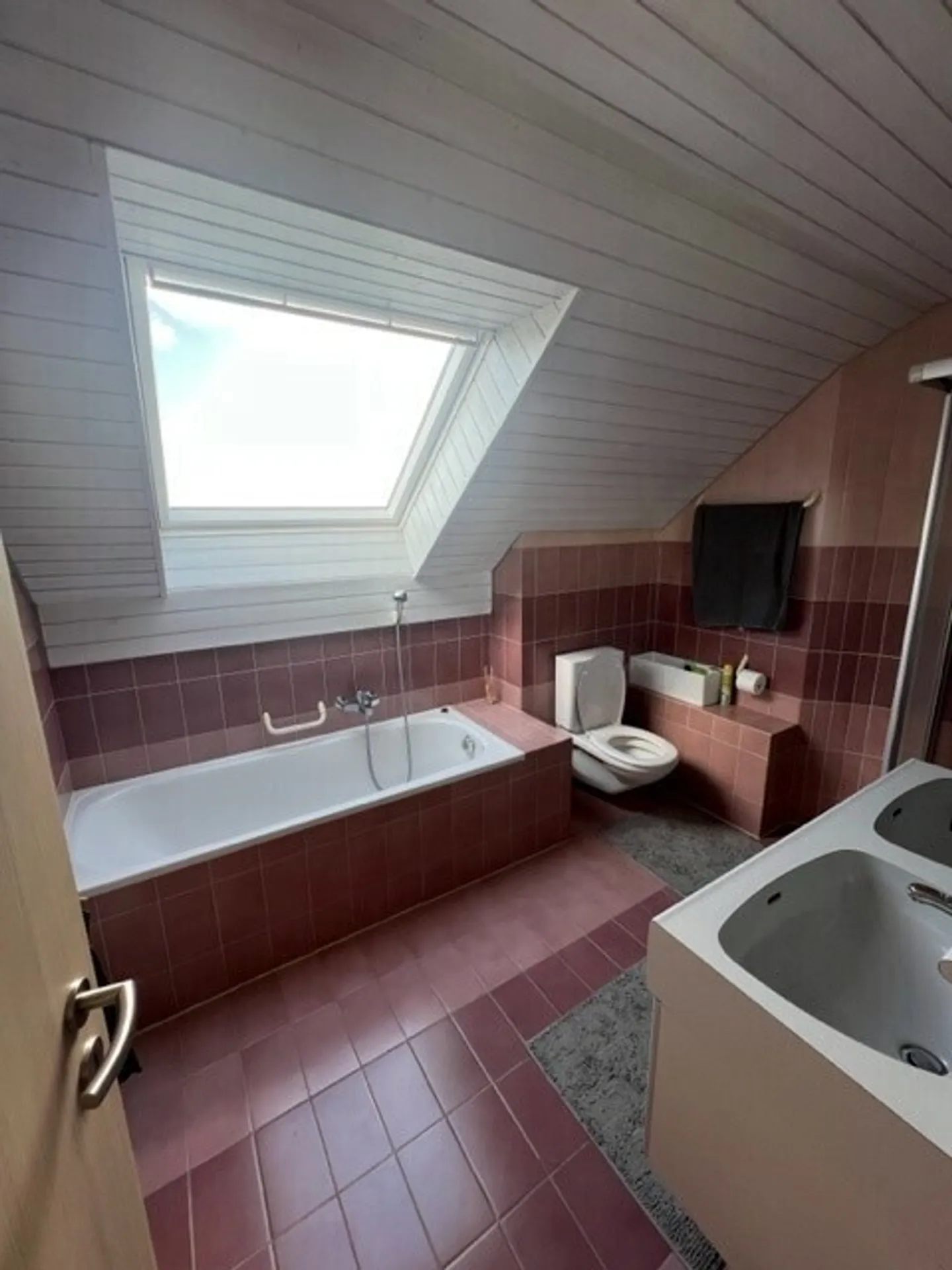 Doppelhaushälfte mit 5 Zimmern - ca. 135 m2 Wohnfläche - Foto 11 von 12