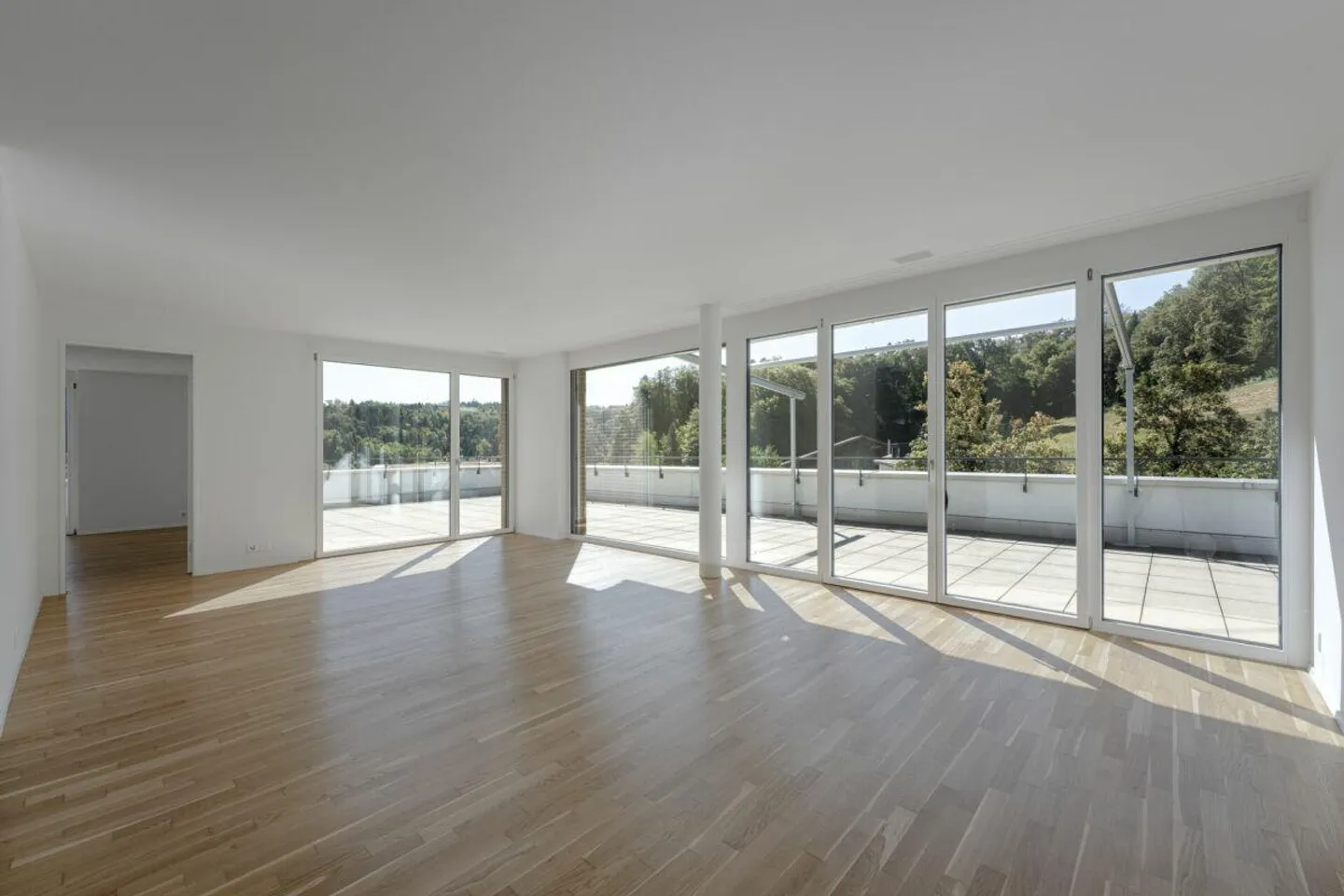 Penthouse mit Grosser Terrasse und Blick - Foto 1 von 13