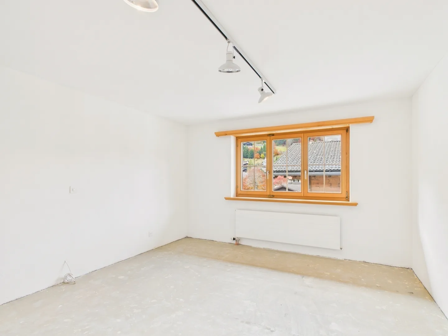 Luminoso appartamento di 4,5 stanze con camino a Klosters - residenza principale e secondaria possibile - Foto 5 di 13