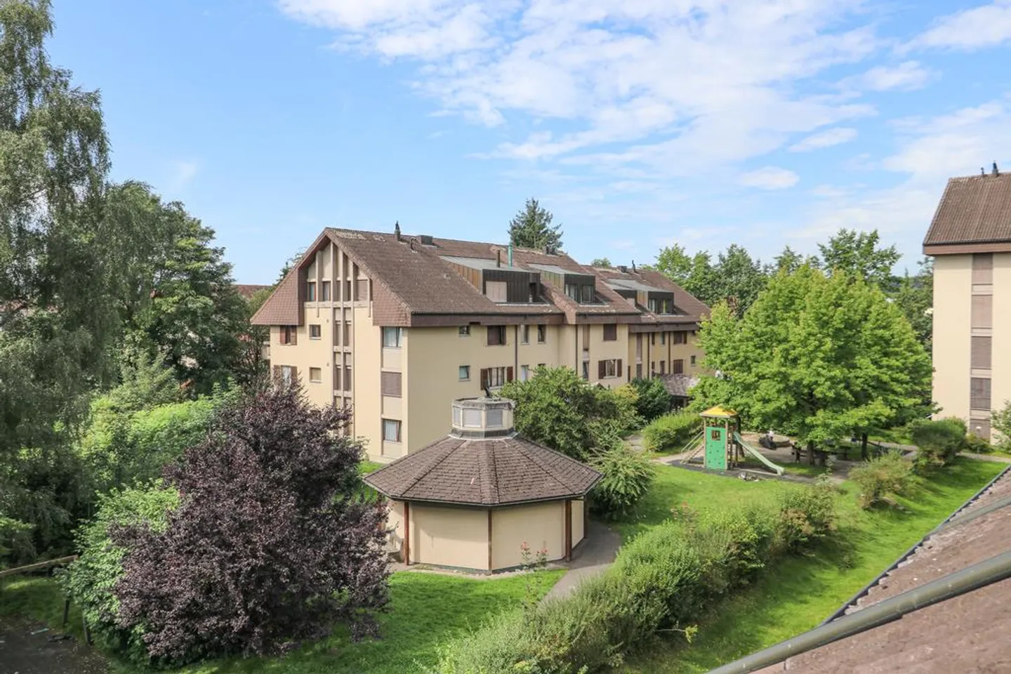 Cozy family apartment with a spacious floor plan - Photo 7 of 7