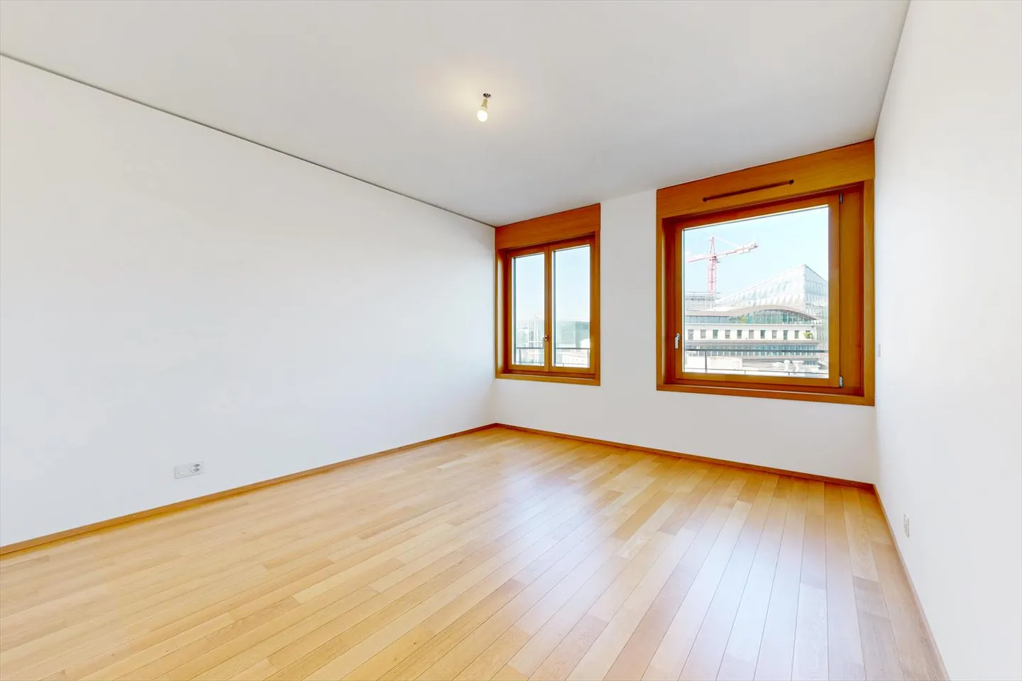 A magnificent renovated accommodation just steps from Lake Geneva - Photo 5 of 10