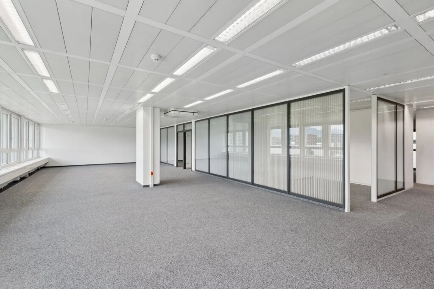 "Attraktiver Büroraum in Rotkreuz" - Foto 6 von 12