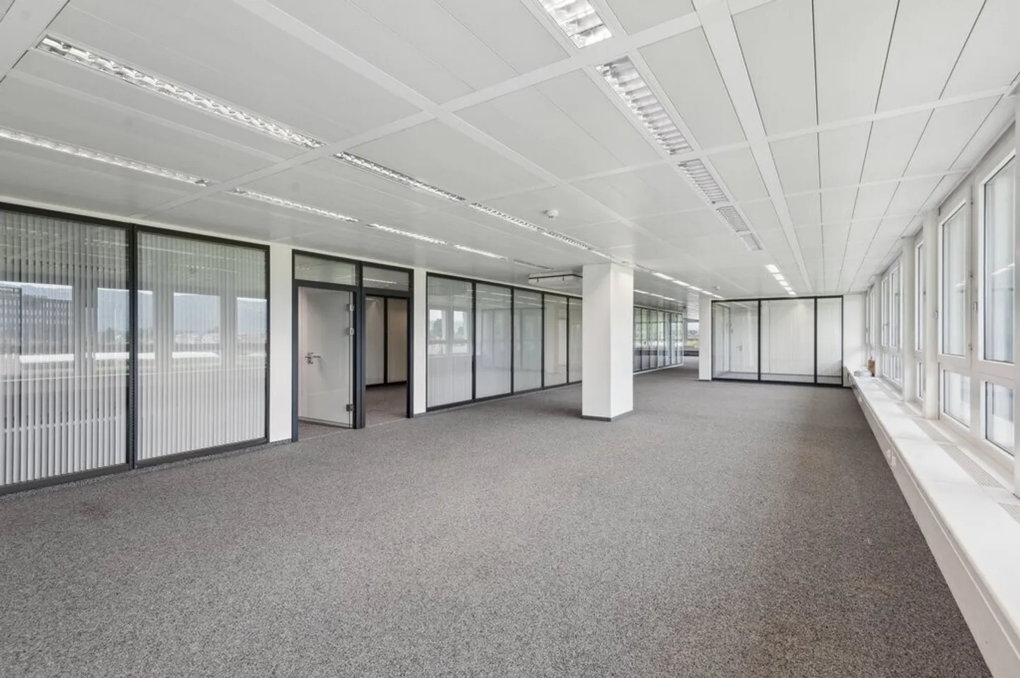 "Attraktiver Büroraum in Rotkreuz" - Foto 7 von 12