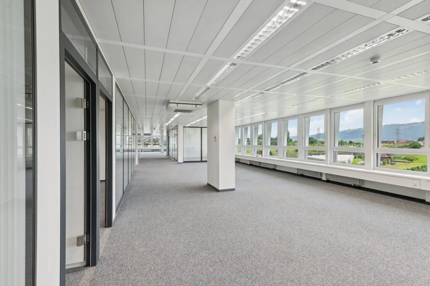 "Attraktiver Büroraum in Rotkreuz" - Foto 8 von 12