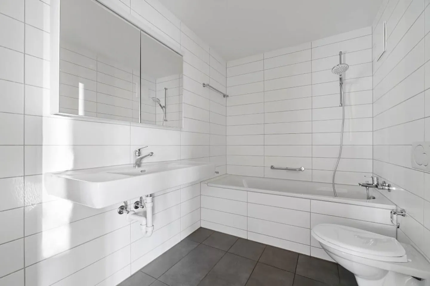 Appartamento 3.5 stanze nel cuore di Busswil - Foto 3 di 6