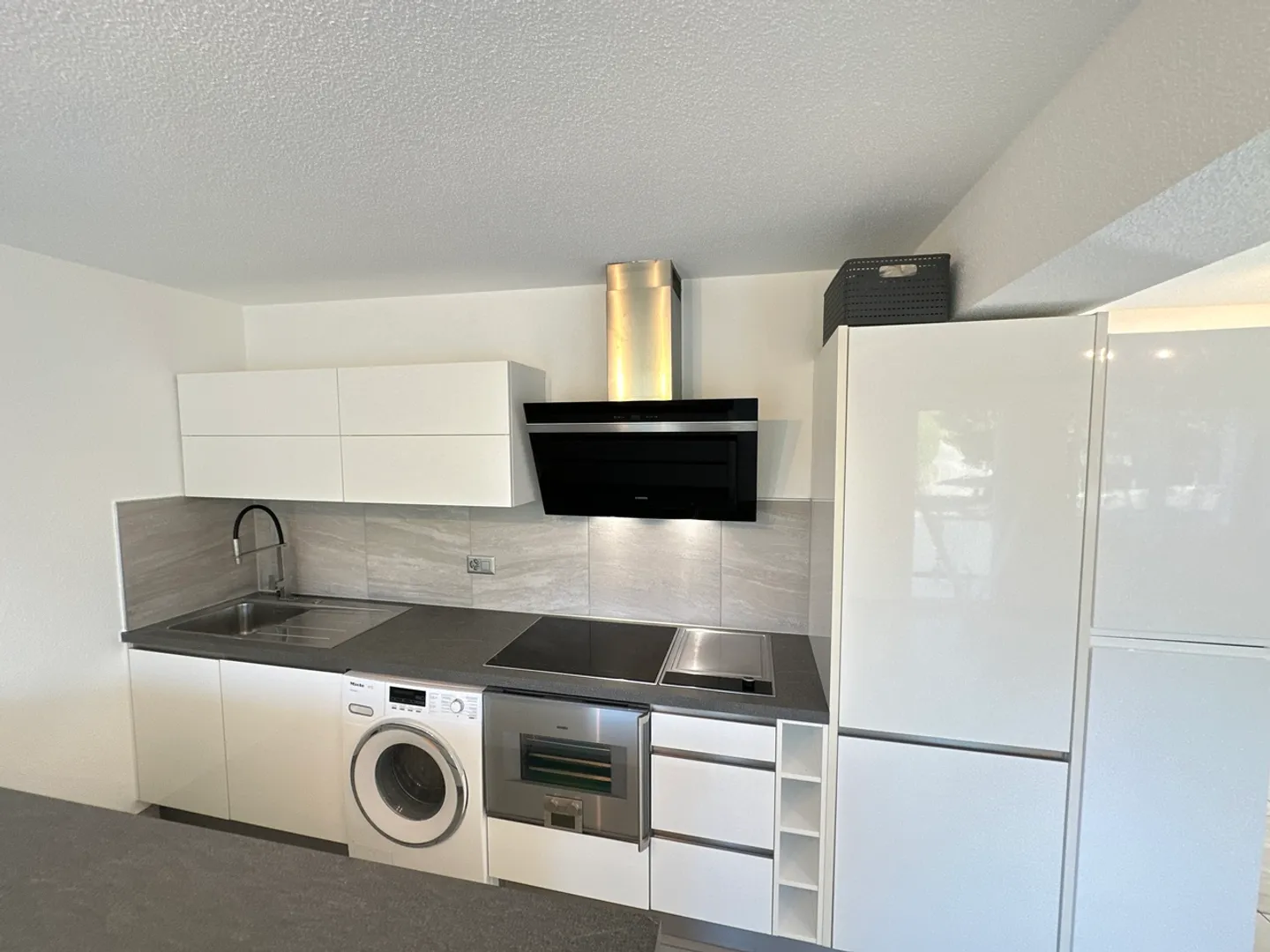 Ideally located with land and very good profitability - Photo 3 of 14