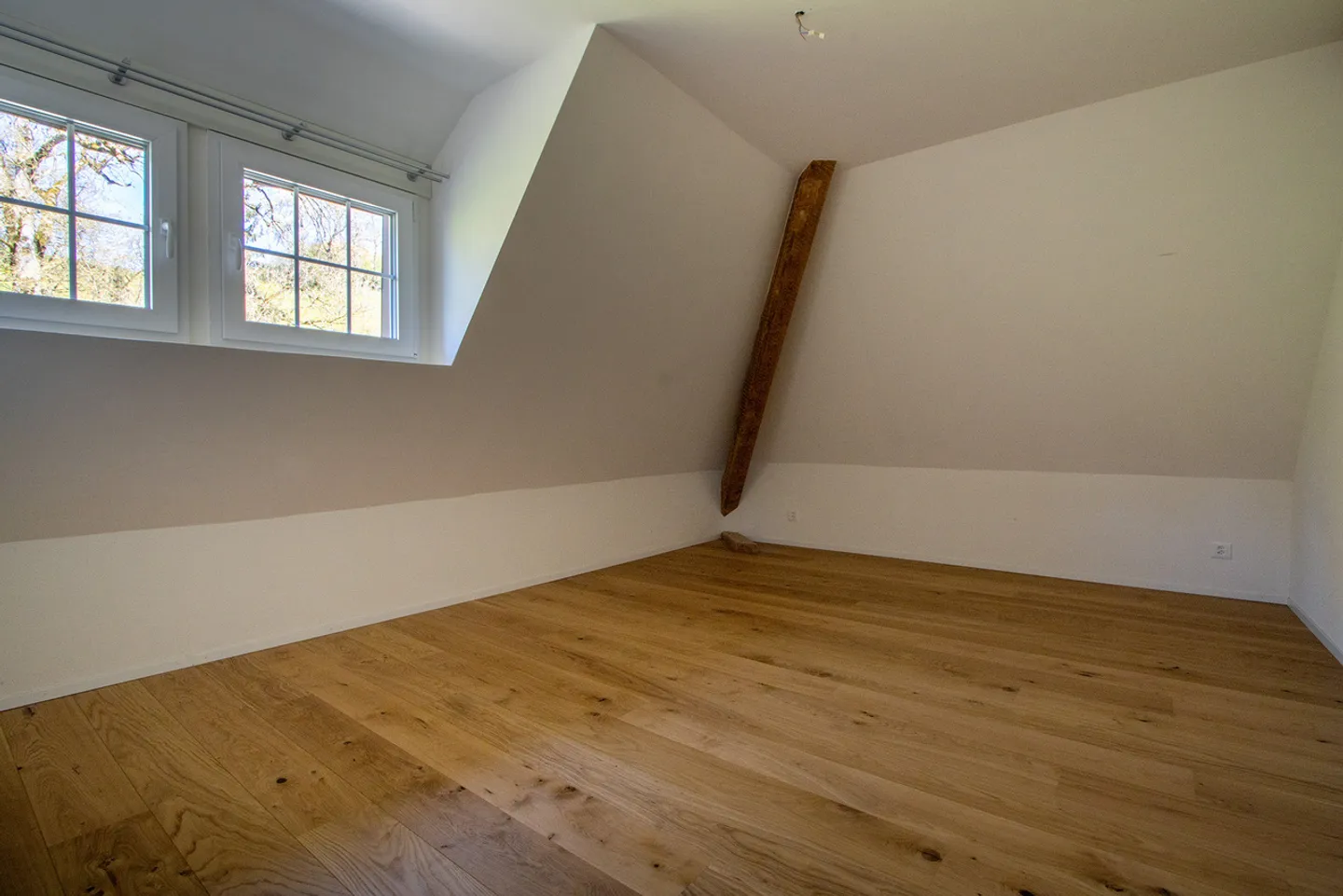 Appartement mansardé confortable à louer / 1 mois de loyer offert - Photo 4 sur 6