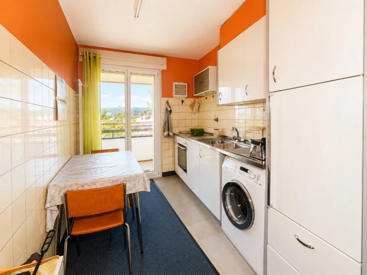 Bright 5-room apartment with balcony - Photo 10 of 17