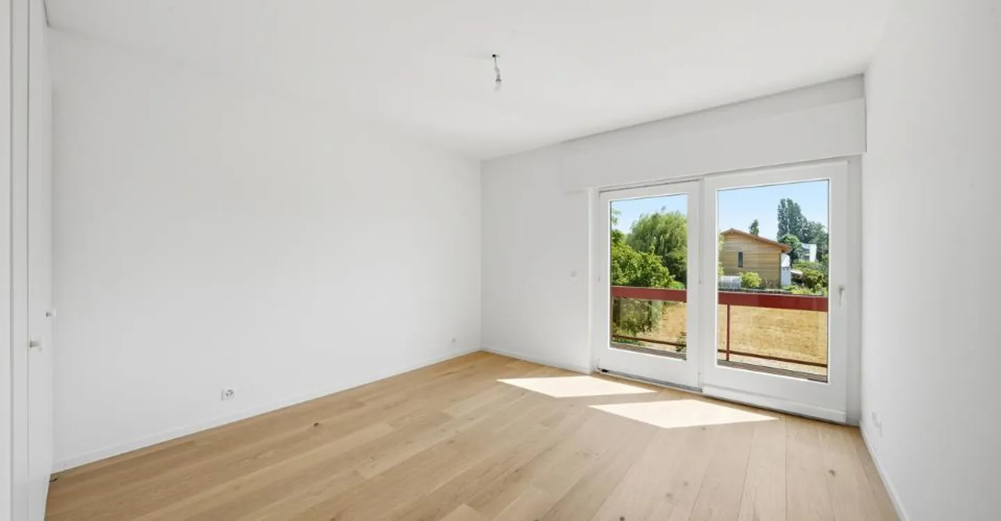 High-end apartment - Photo 12 of 13