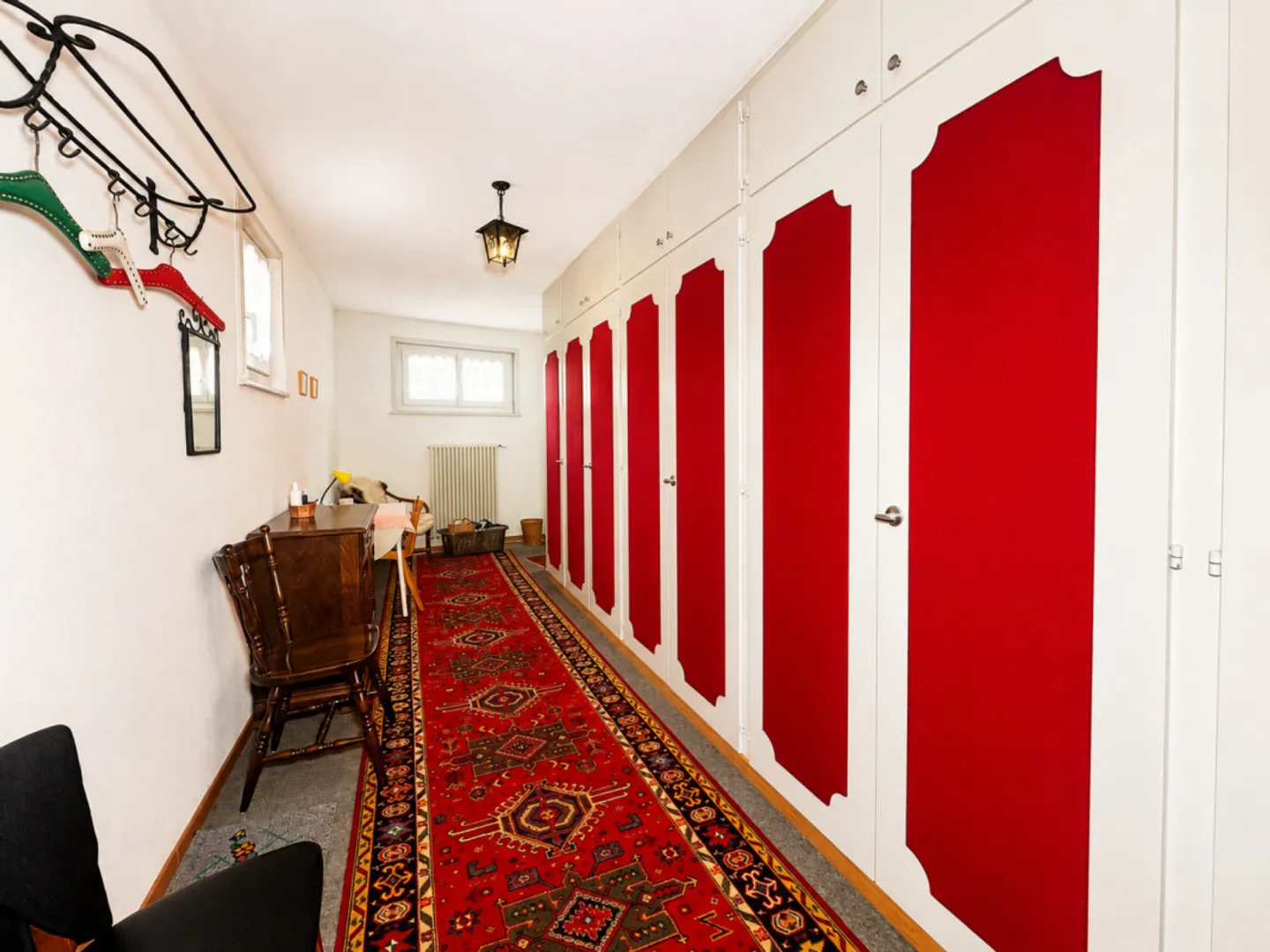 Bright 5-room apartment with balcony - Photo 14 of 17