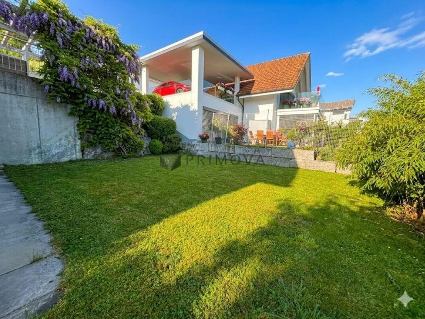 Vivi con una vista mozzafiato, questa casa nella migliore posizione è senza pari! - Foto 1 di 12