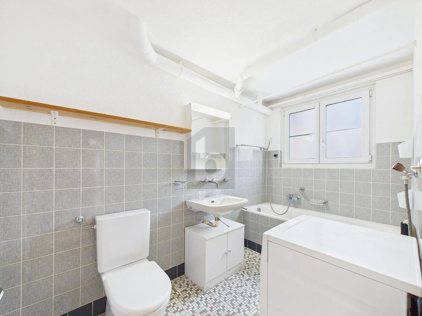 Tranquillo e Confortevole, con Giardino e Area Salotto - Foto 4 di 6