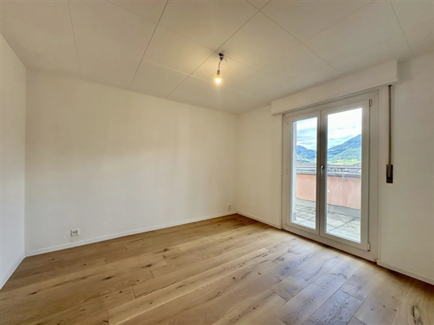 Opportunity to seize! First purchase or investment, you choose - Photo 4 of 6