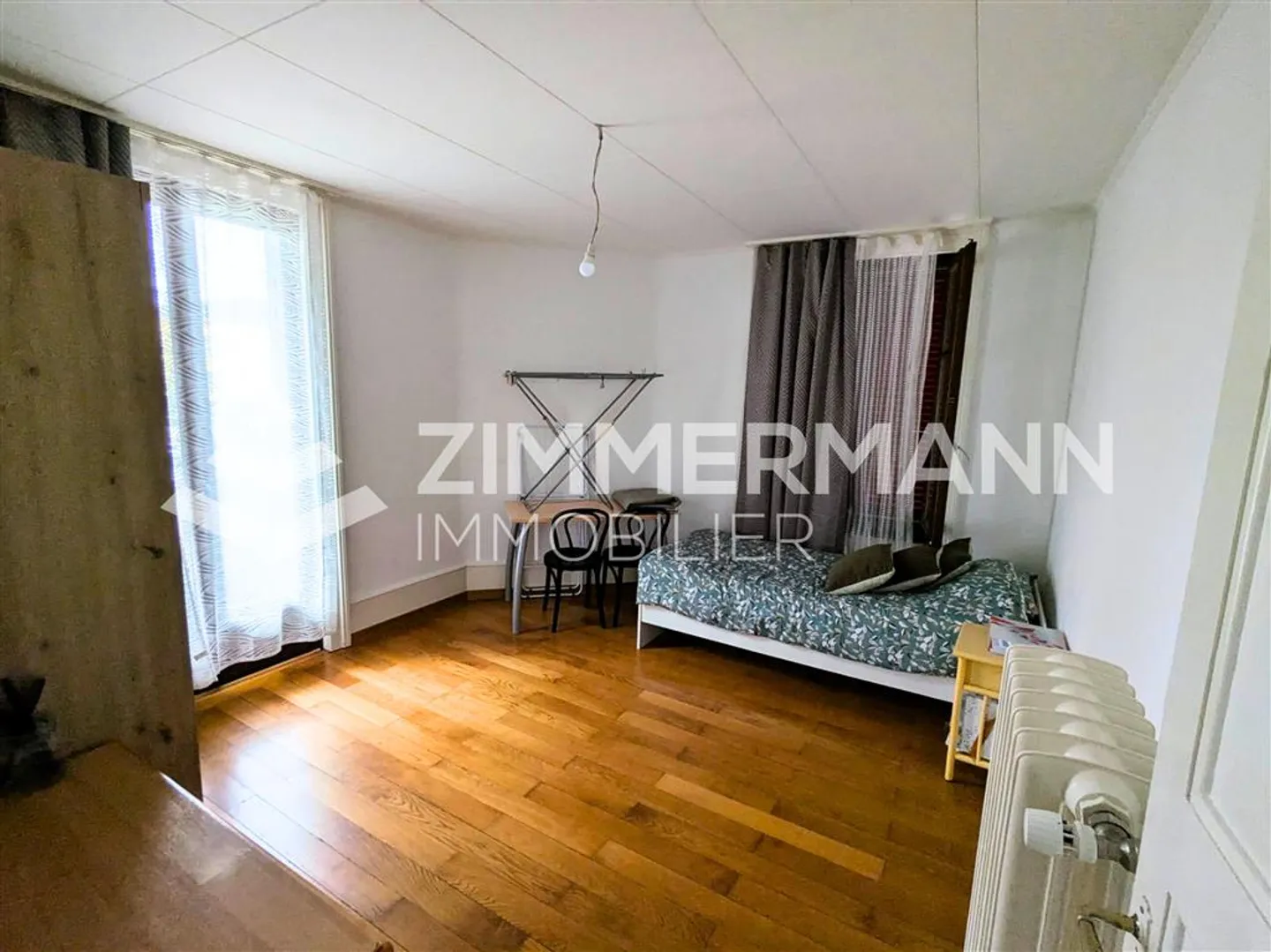 Charming 4.5 Room Apartment - Photo 3 of 9