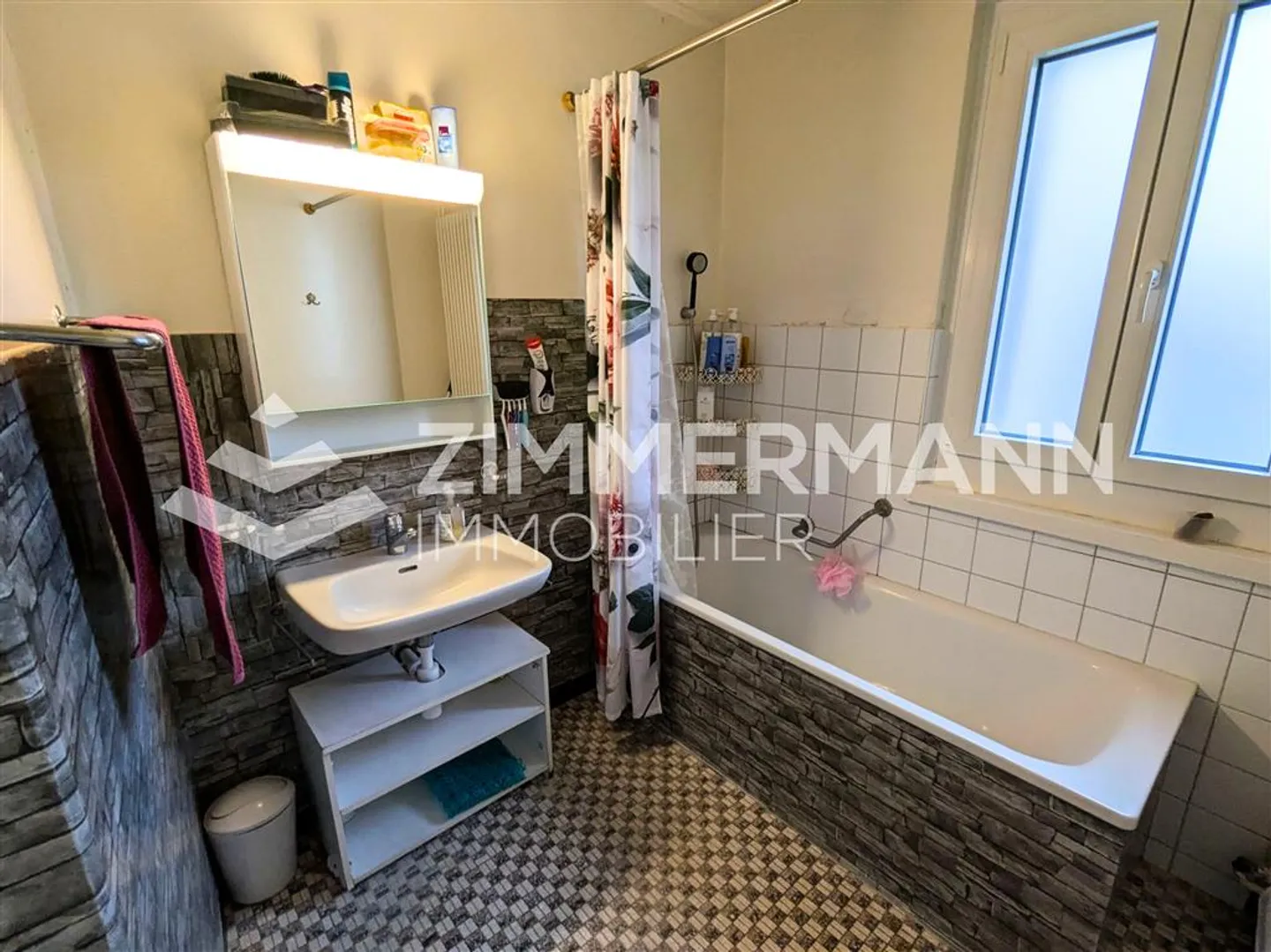 Charming 4.5 Room Apartment - Photo 7 of 9