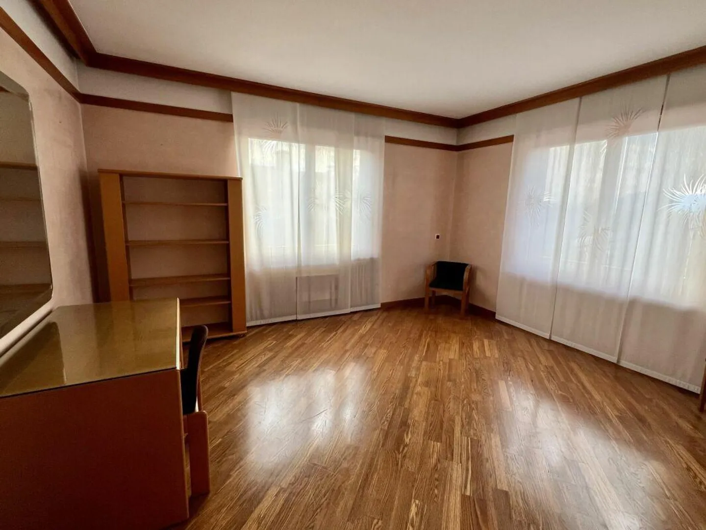 Grande ed elegante villa con terreno edificabile - Foto 15 di 15