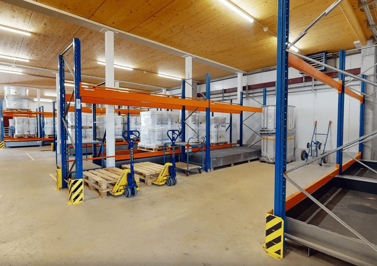 Moderne Industriehalle mit vielseitigen Nutzungsmöglichkeiten in Brugg - Foto 4 von 17