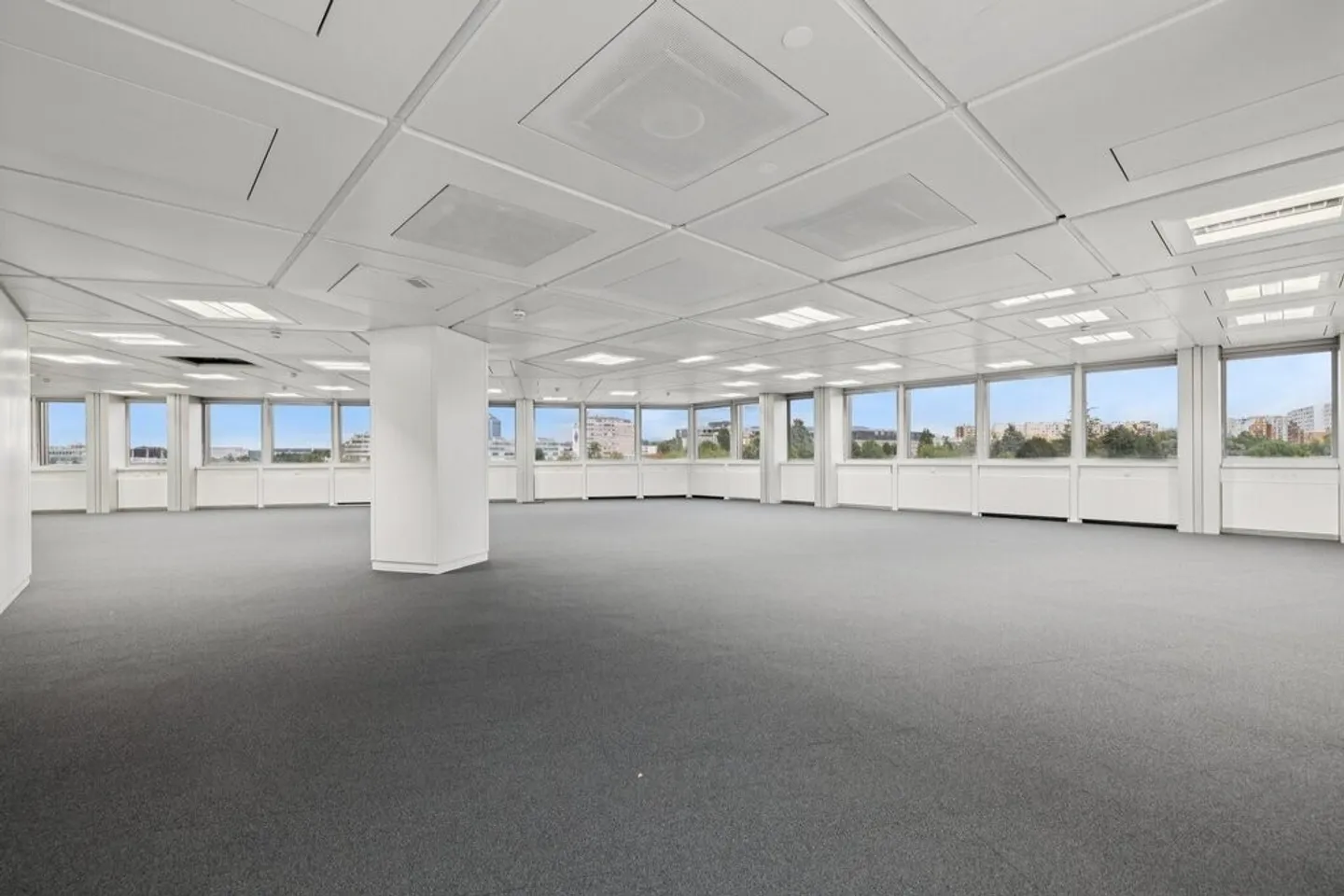 Renovated office space of 417 m2 on the 3rd floor - Photo 5 of 9