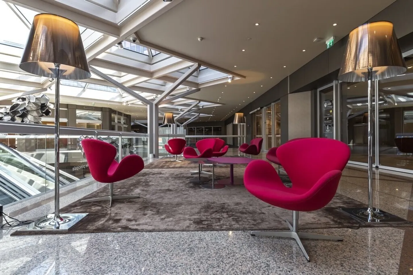 Renovated office space of 417 m2 on the 3rd floor - Photo 8 of 9