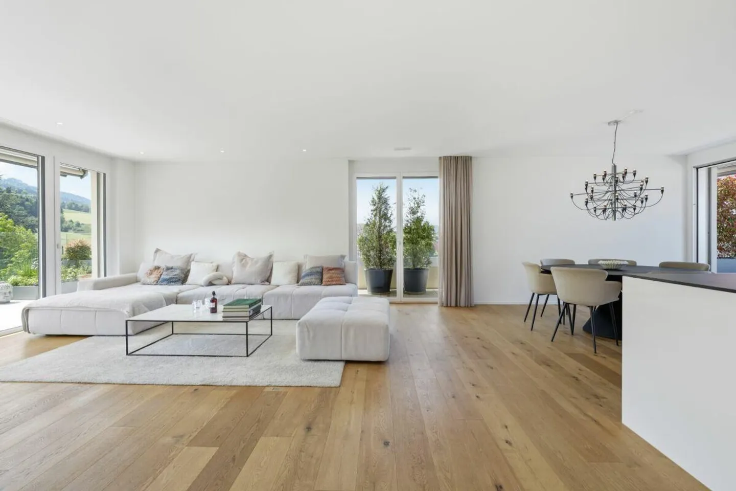 Appartamento attico nuovo, lussuoso e spazioso con vista mozzafiato sul lago - Foto 7 di 30