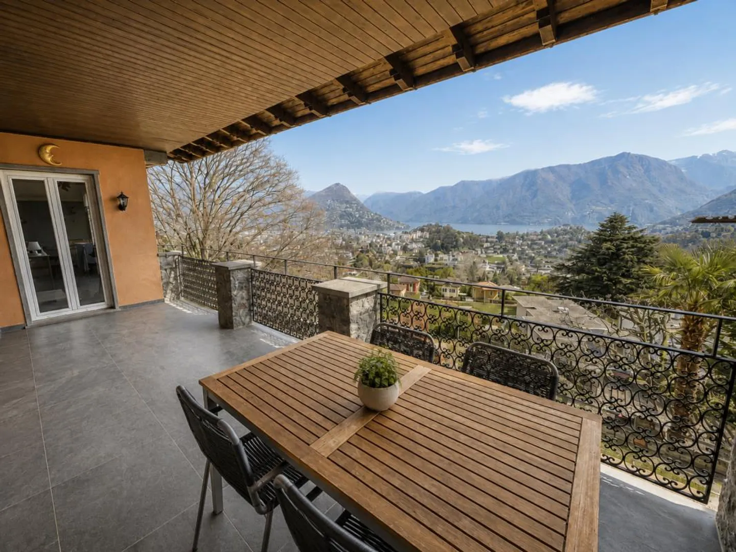 Villa with pool and unspoiled view - Photo 6 of 14