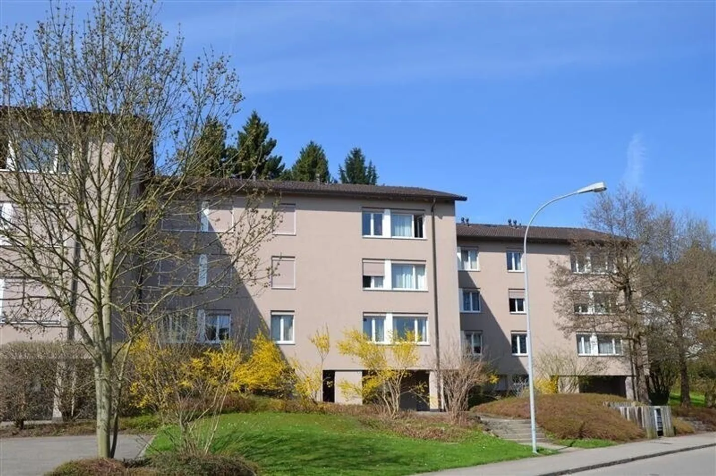 Tiefgaragenparkplatz zu vermieten - Foto 1 von 1