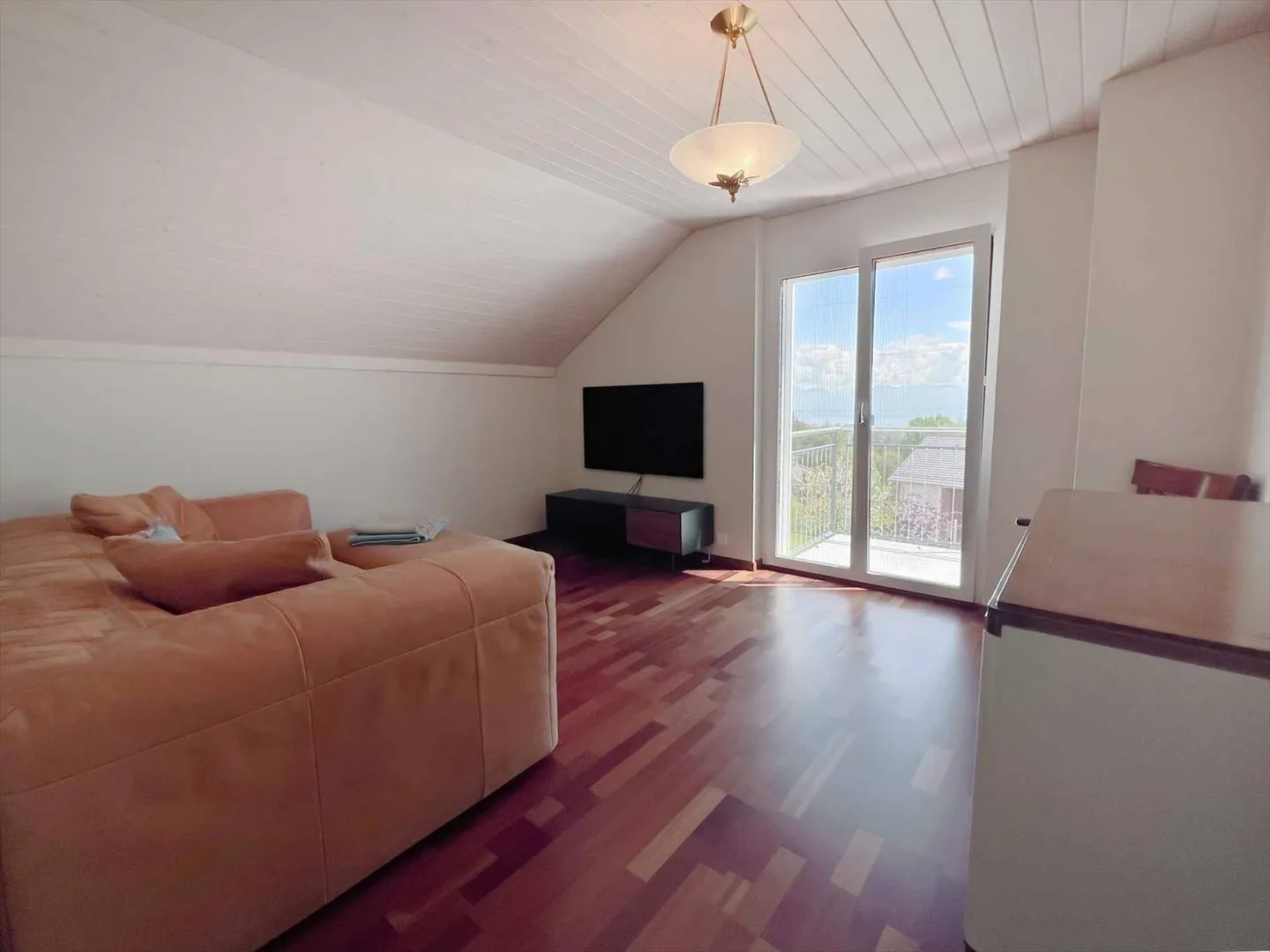 Magnificent property with 5.5 rooms and a view of Lake Geneva - Photo 7 of 11