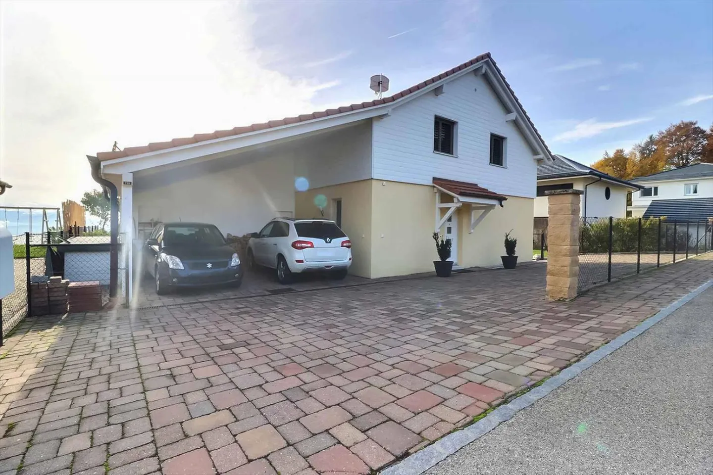 Magnificent property with 5.5 rooms and a view of Lake Geneva - Photo 2 of 11