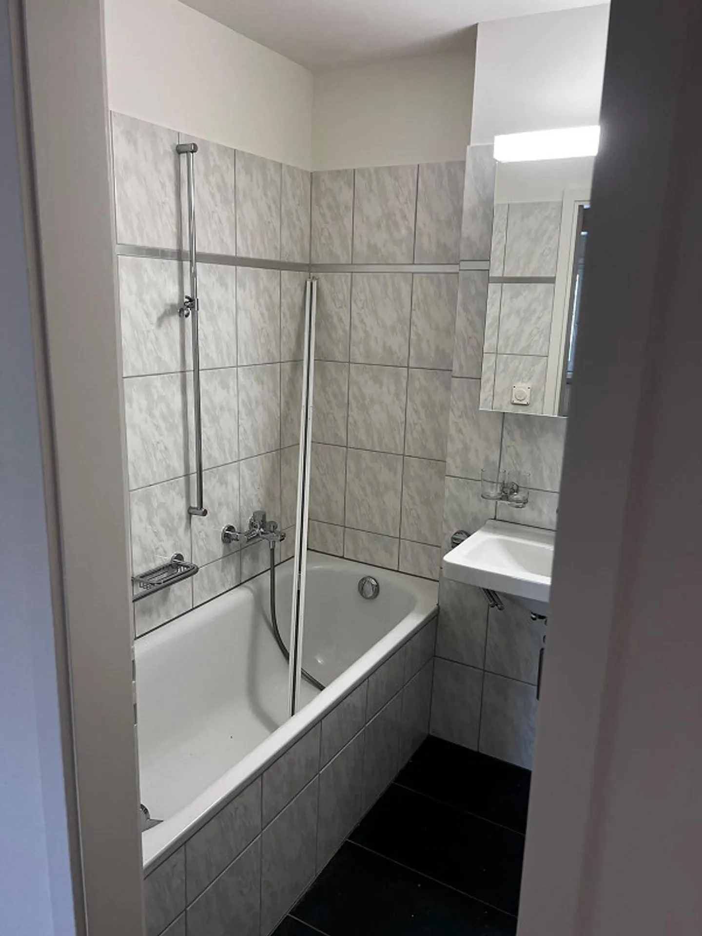 Zu vermieten 5.5-Zimmer-Wohnung in Uznach - Foto 4 von 12