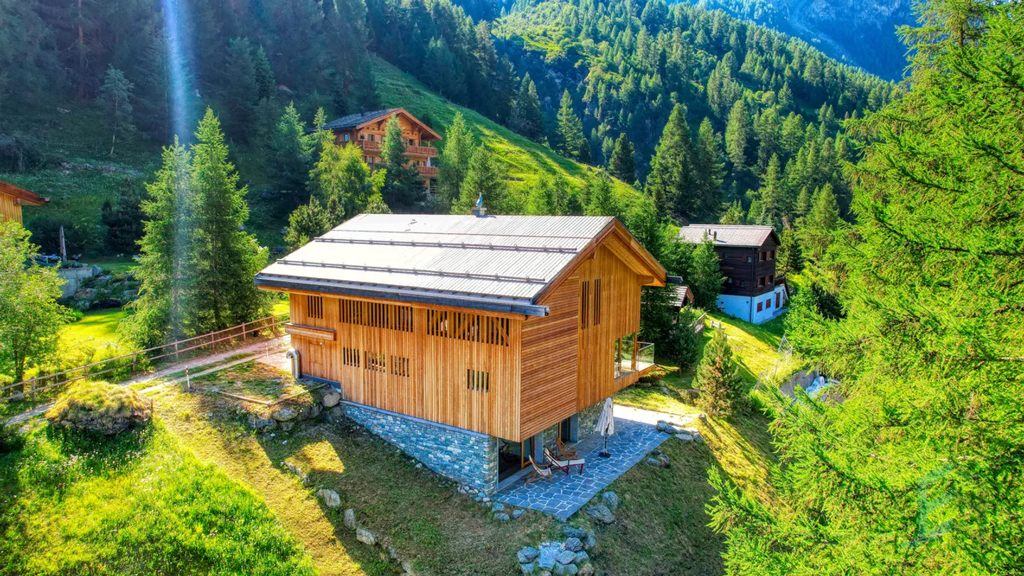 Chalet Lussuoso con Vista Panoramica - Foto 1 di 21