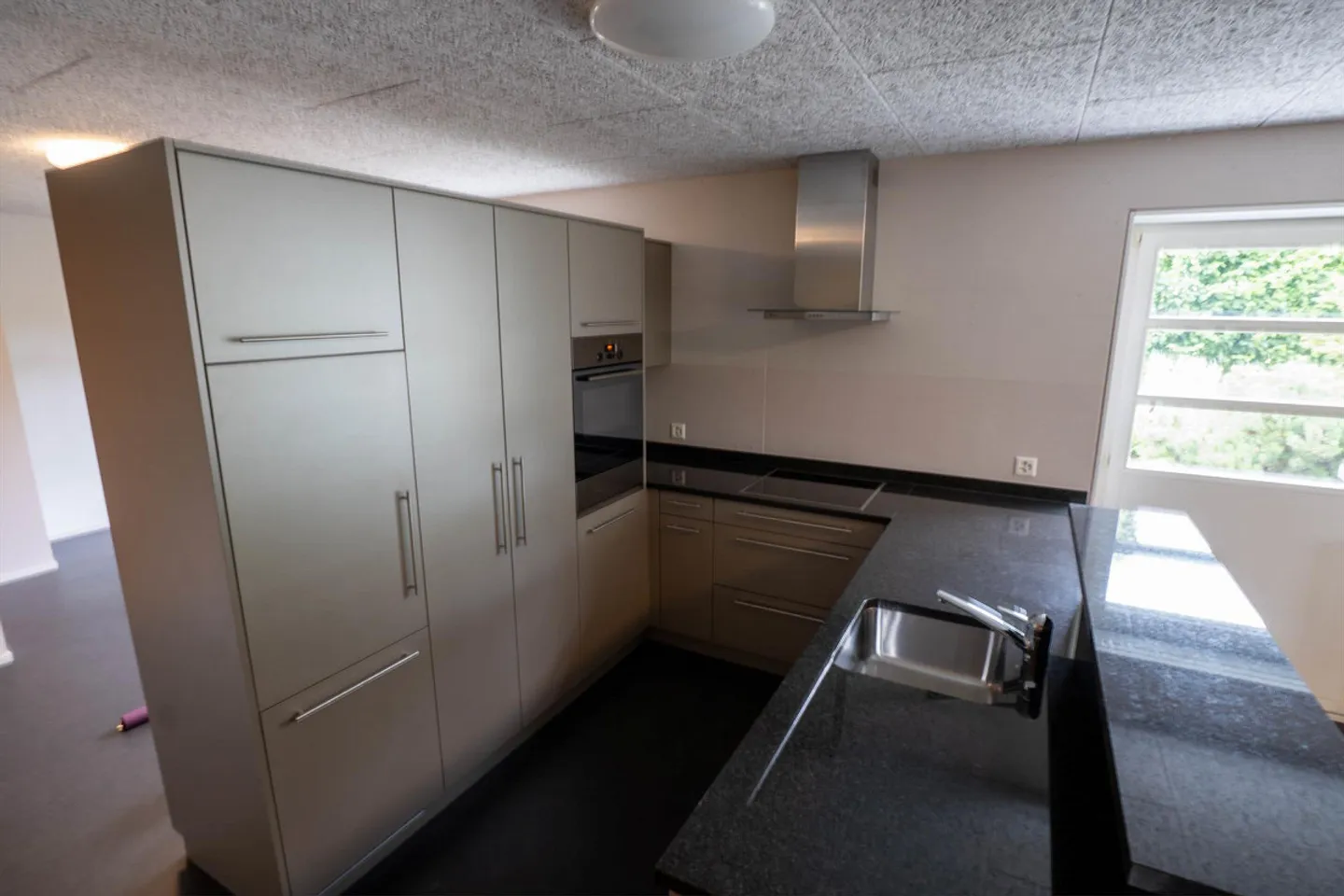 1.5 Room Apartment - Photo 3 of 8