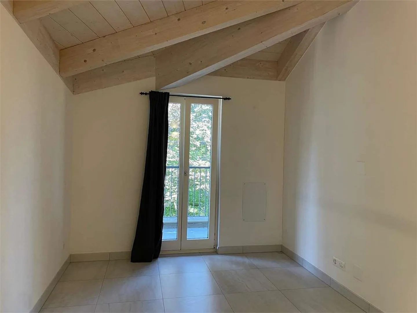 Gentilino : élégant appartement de 2,5 pièces avec mezzanine habitable - Photo 9 sur 10